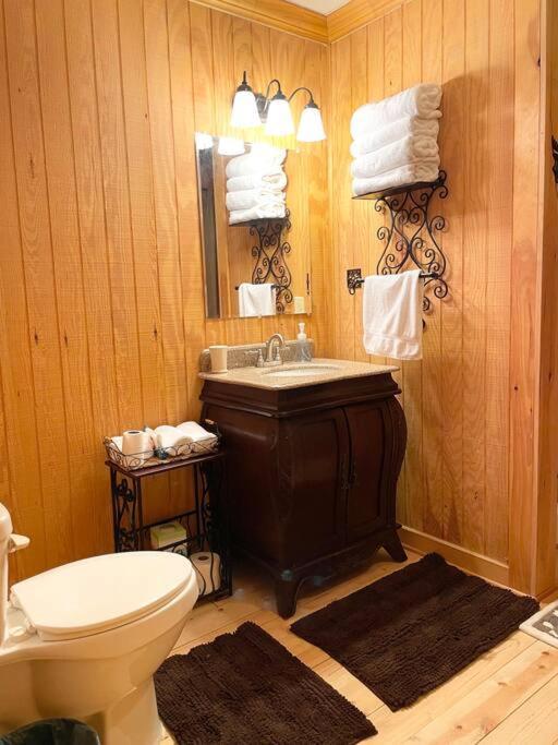 One Of A Kind Rustic Log Cabin Near Bryce Resort - Large Game Room - Fire Pit - Large Deck - Bbq Basye Kültér fotó