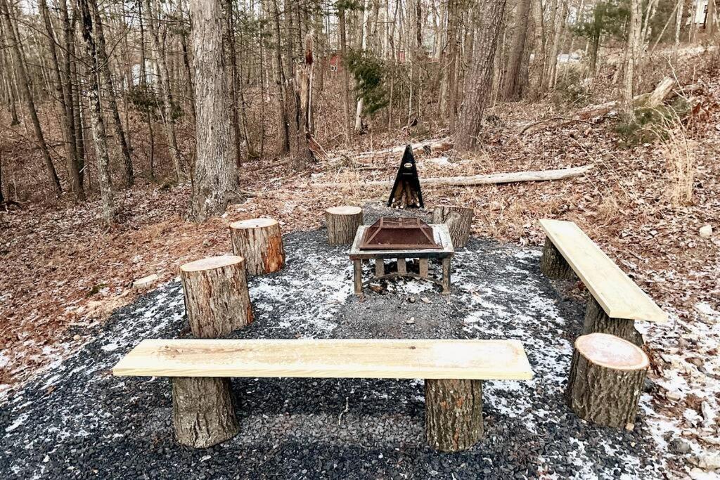 One Of A Kind Rustic Log Cabin Near Bryce Resort - Large Game Room - Fire Pit - Large Deck - Bbq Basye Kültér fotó