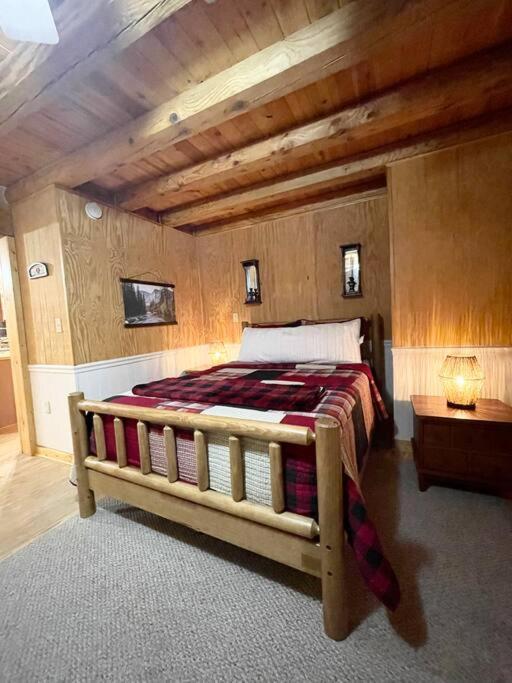 One Of A Kind Rustic Log Cabin Near Bryce Resort - Large Game Room - Fire Pit - Large Deck - Bbq Basye Kültér fotó